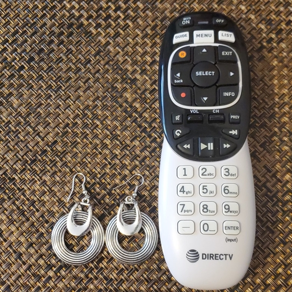 Silver Earrings - Picture 2 of 2